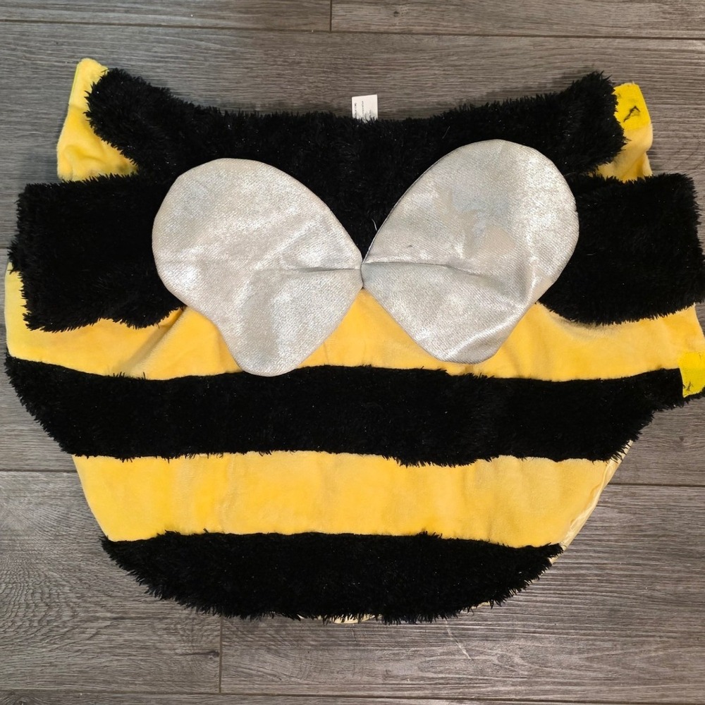 Target Pet Medium 16in Bee Costume Yellow Black Striped Wings Antennae Halloween